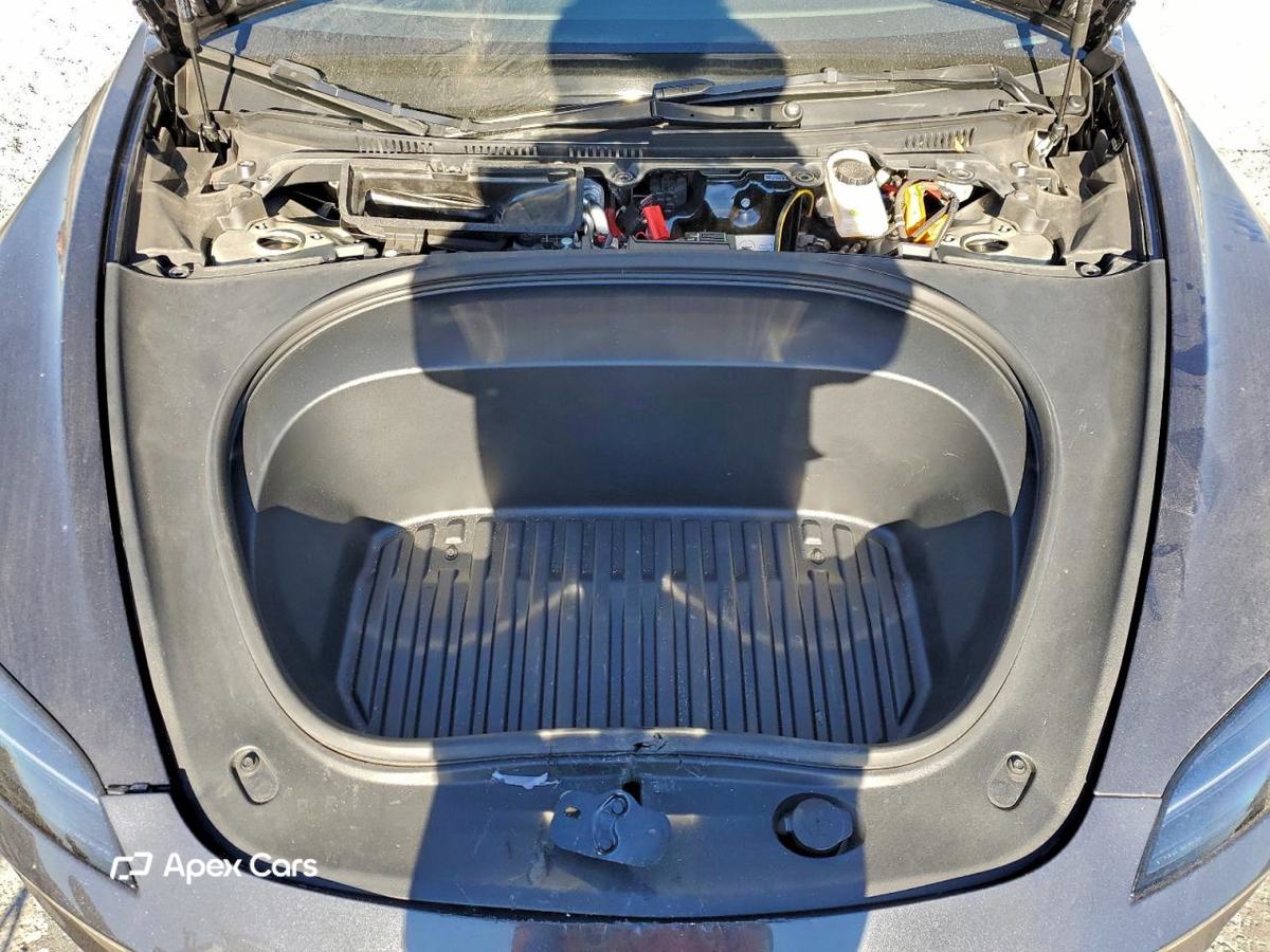 Tesla Model 3 2025