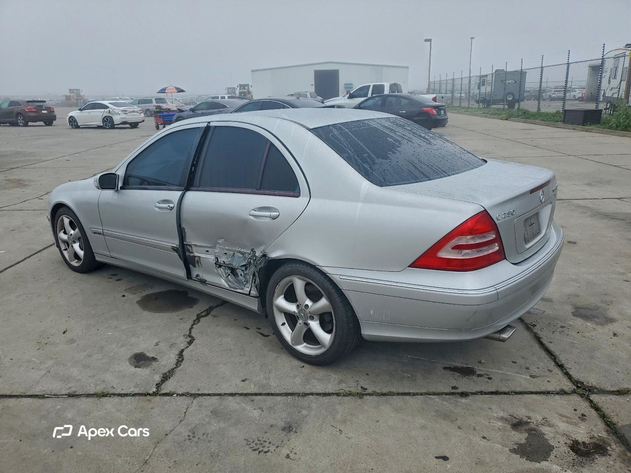 Mercedes-Benz  2004