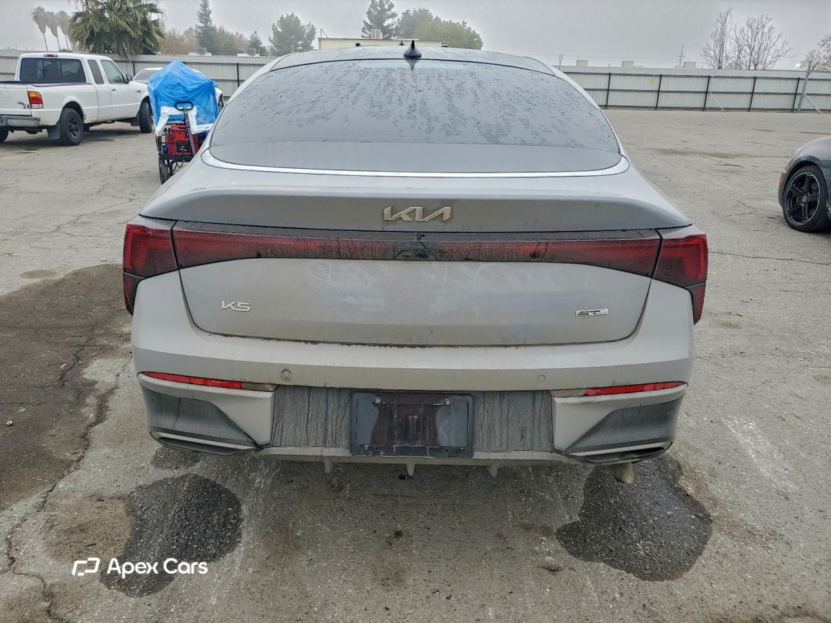 Kia K5 2025