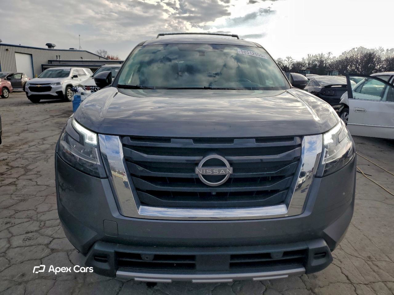 Nissan Pathfinder 2024