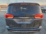 Chrysler Pacifica 2017