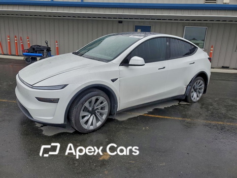 Tesla Model Y 2026 - Image 1 of 13