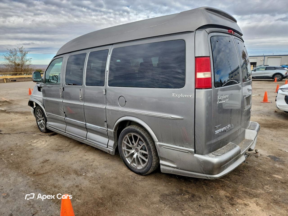 GMC Savana 2012