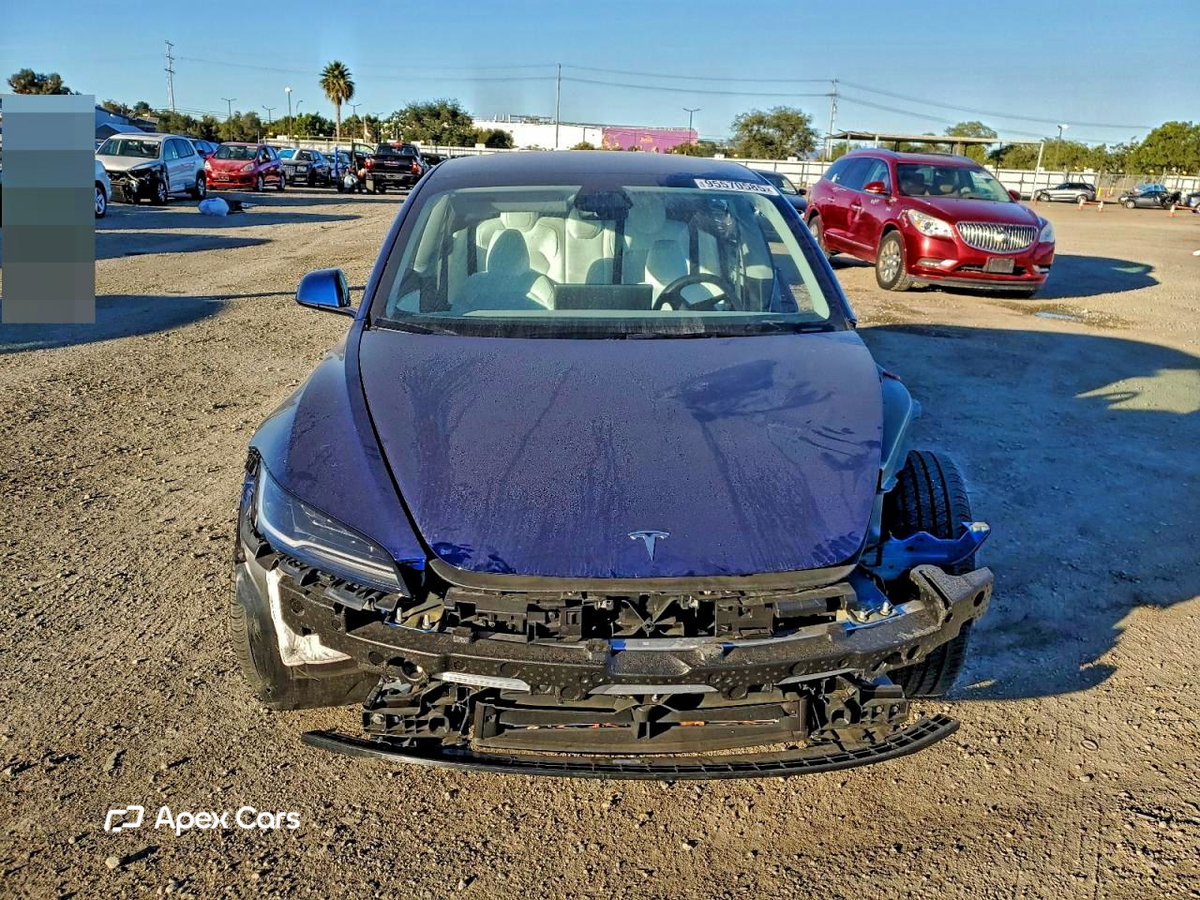 Tesla Model 3 2024