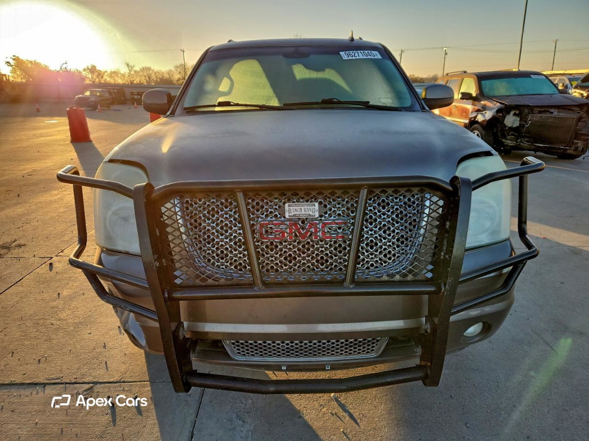 GMC Yukon 2011