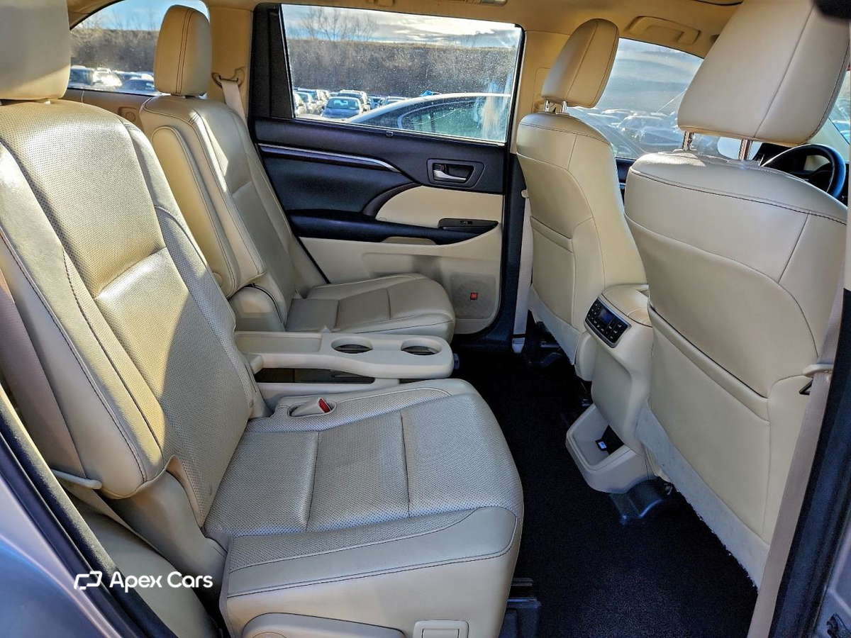 Toyota Highlander 2015