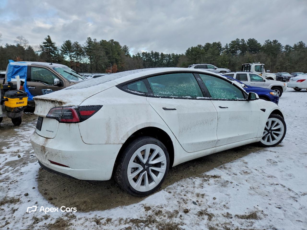 Tesla Model 3 2022