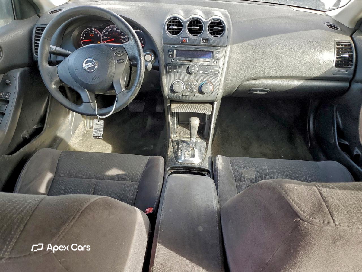 Nissan Altima 2012