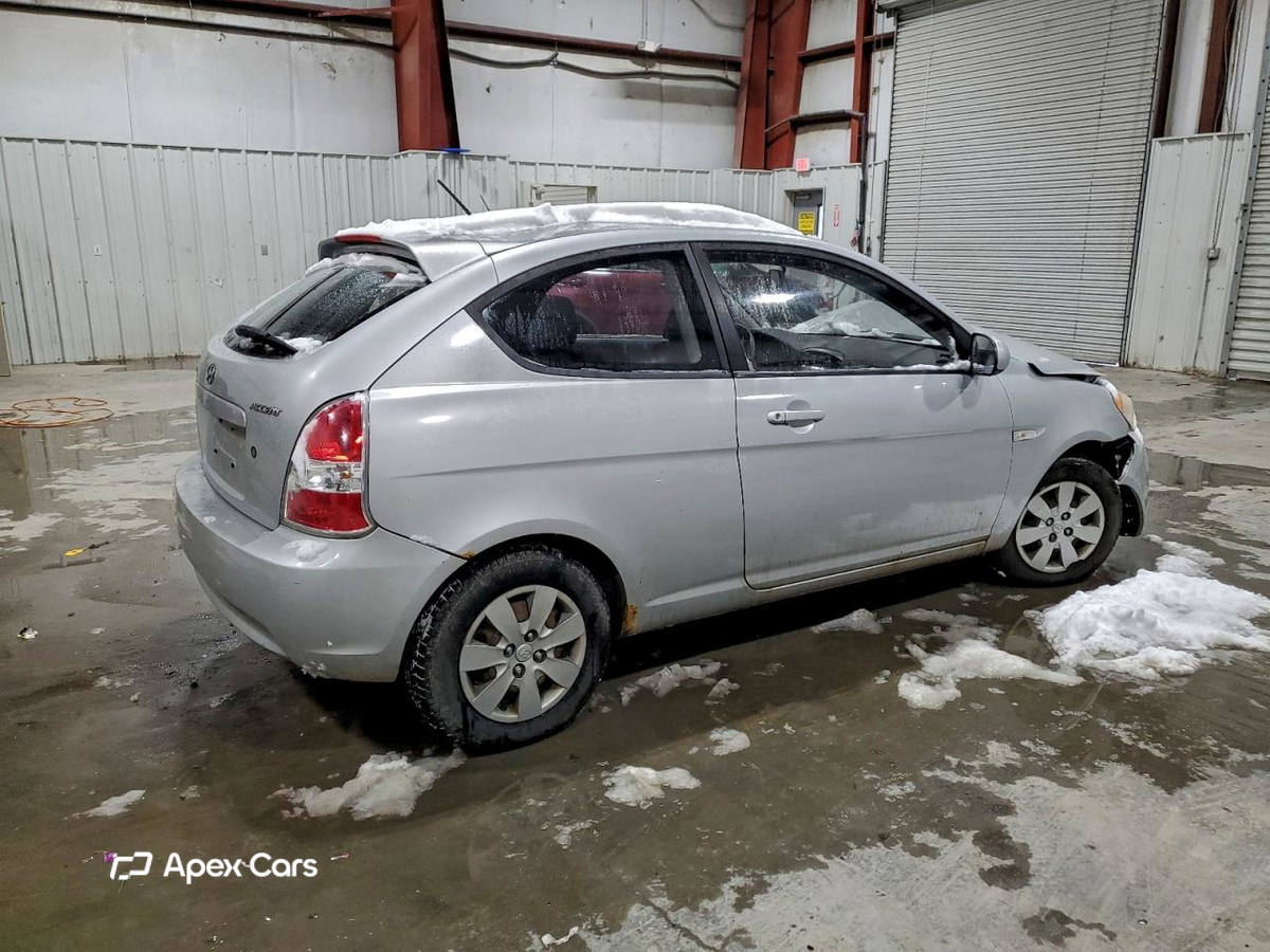 Hyundai Accent 2010