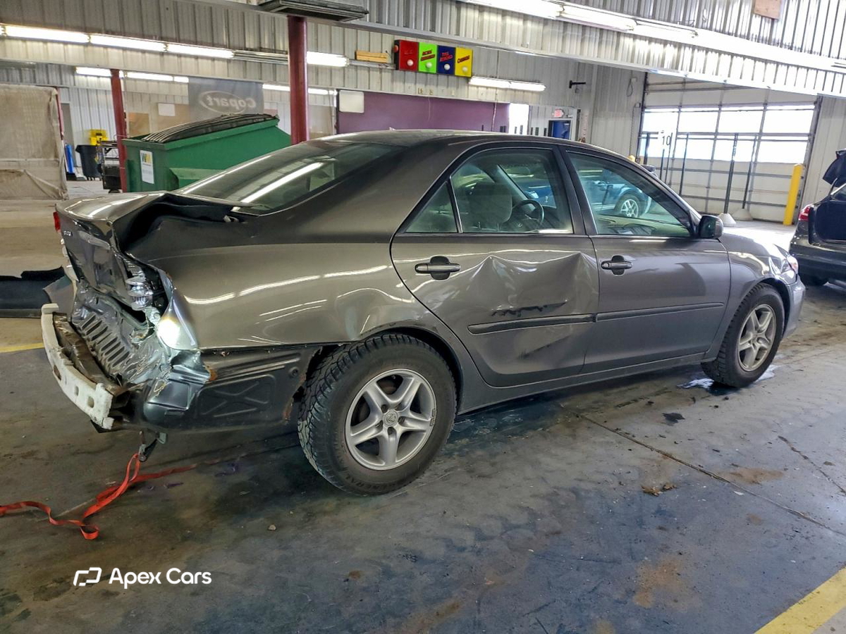 Toyota Camry 2004