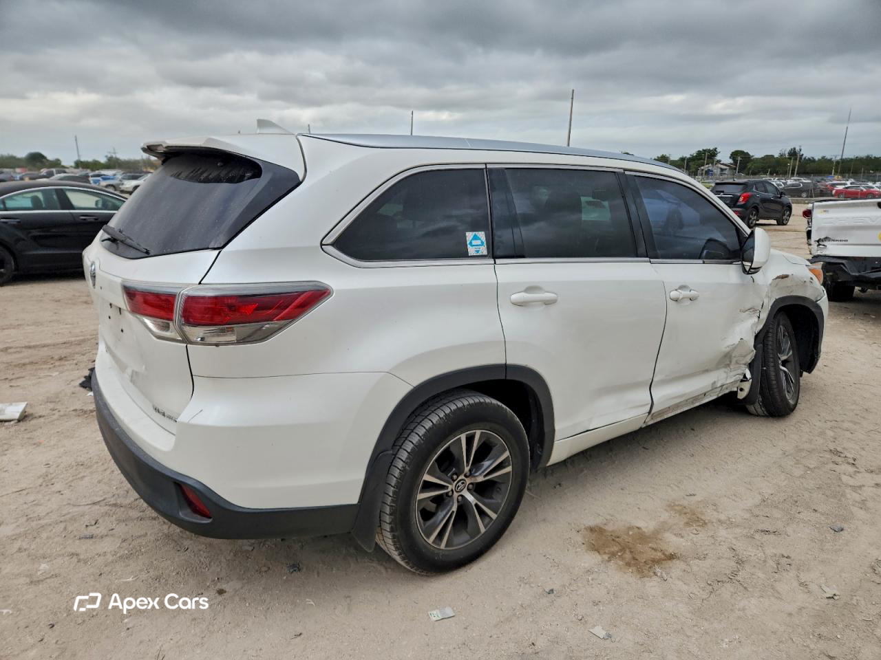Toyota Highlander 2016