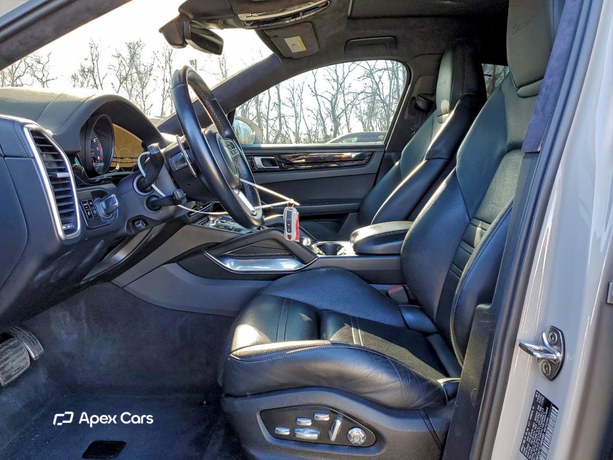 Porsche Cayenne 2020