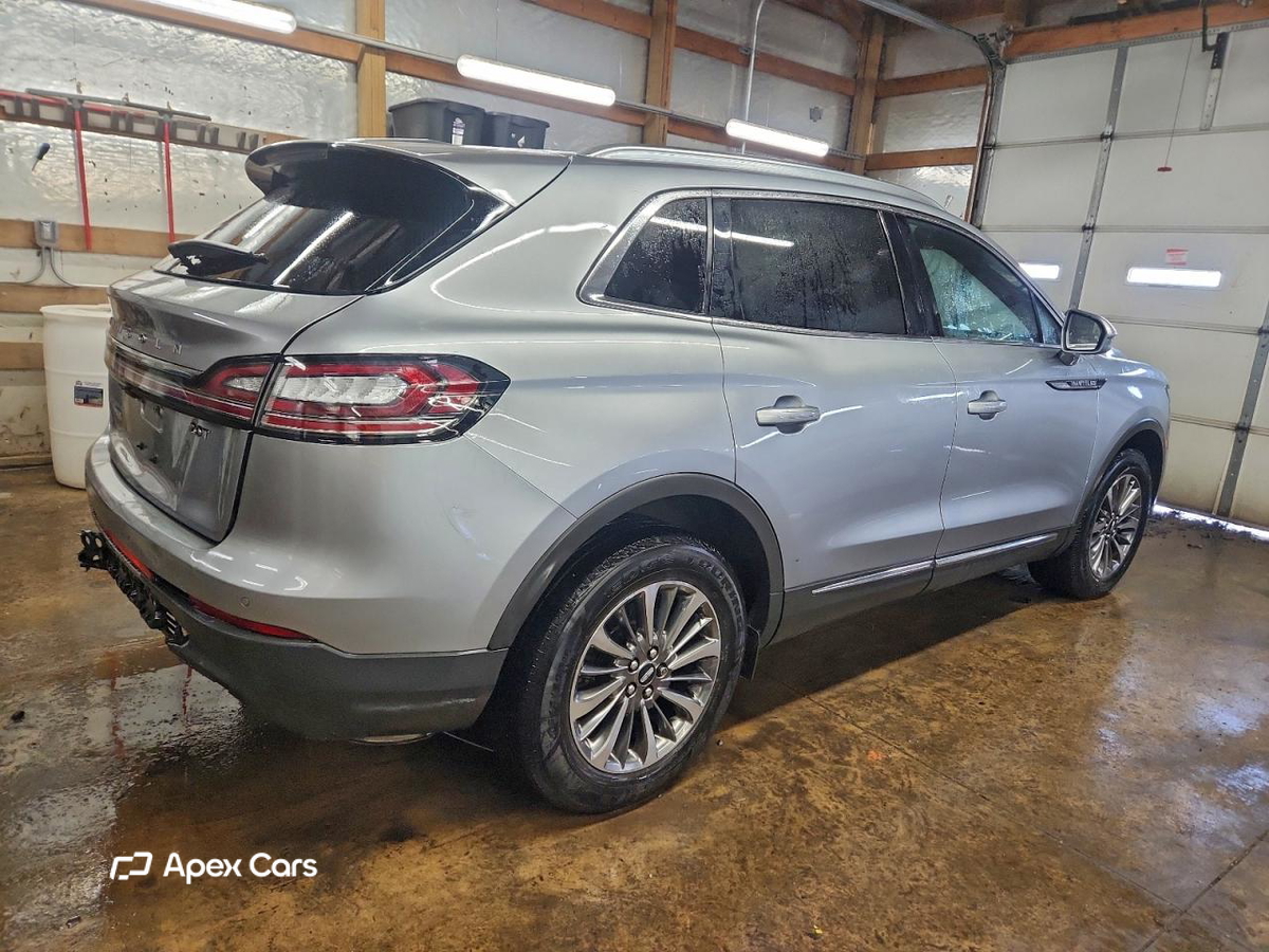 Lincoln Nautilus 2020