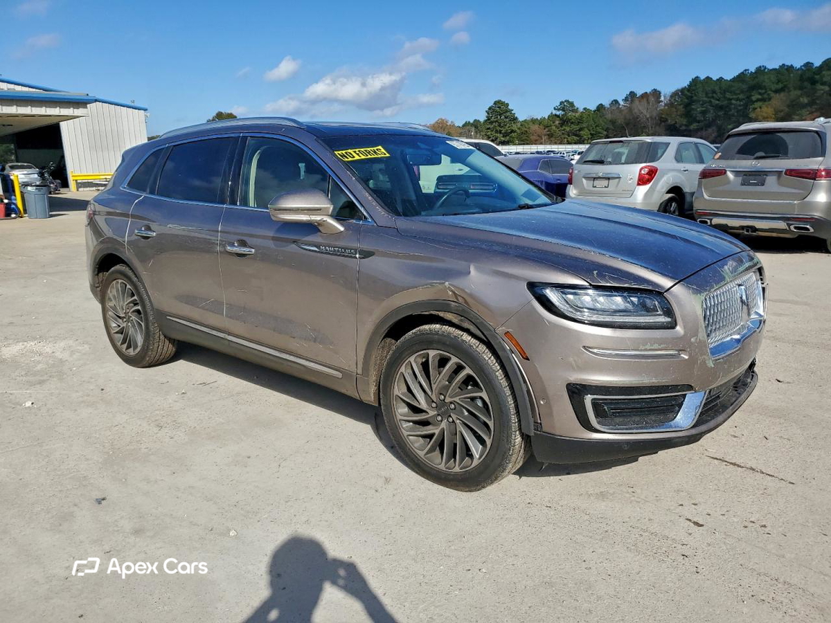 Lincoln Nautilus 2020