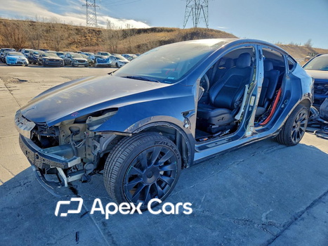 Tesla Model Y 2022 - Image 1 of 14