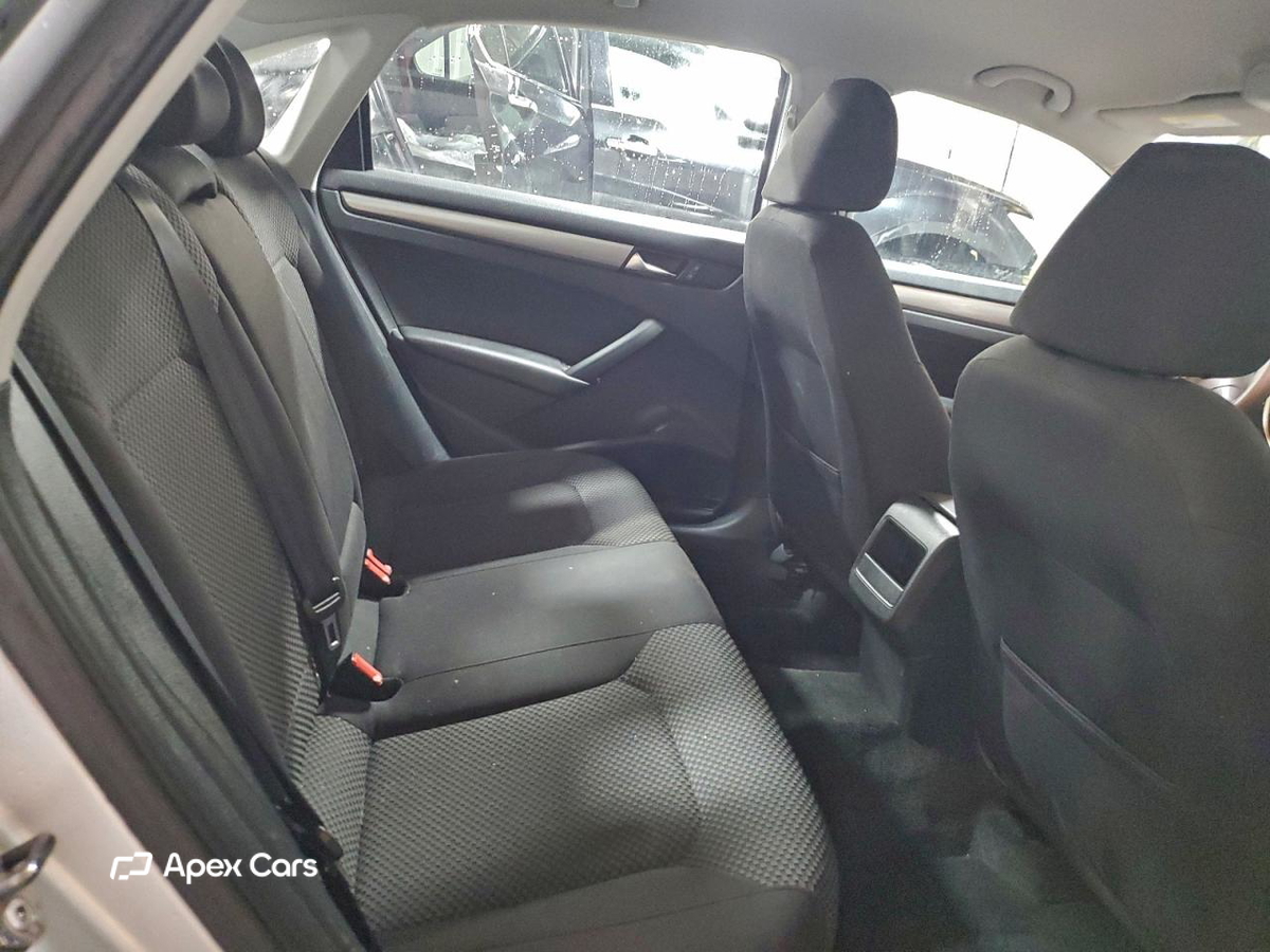 Volkswagen Passat 2013
