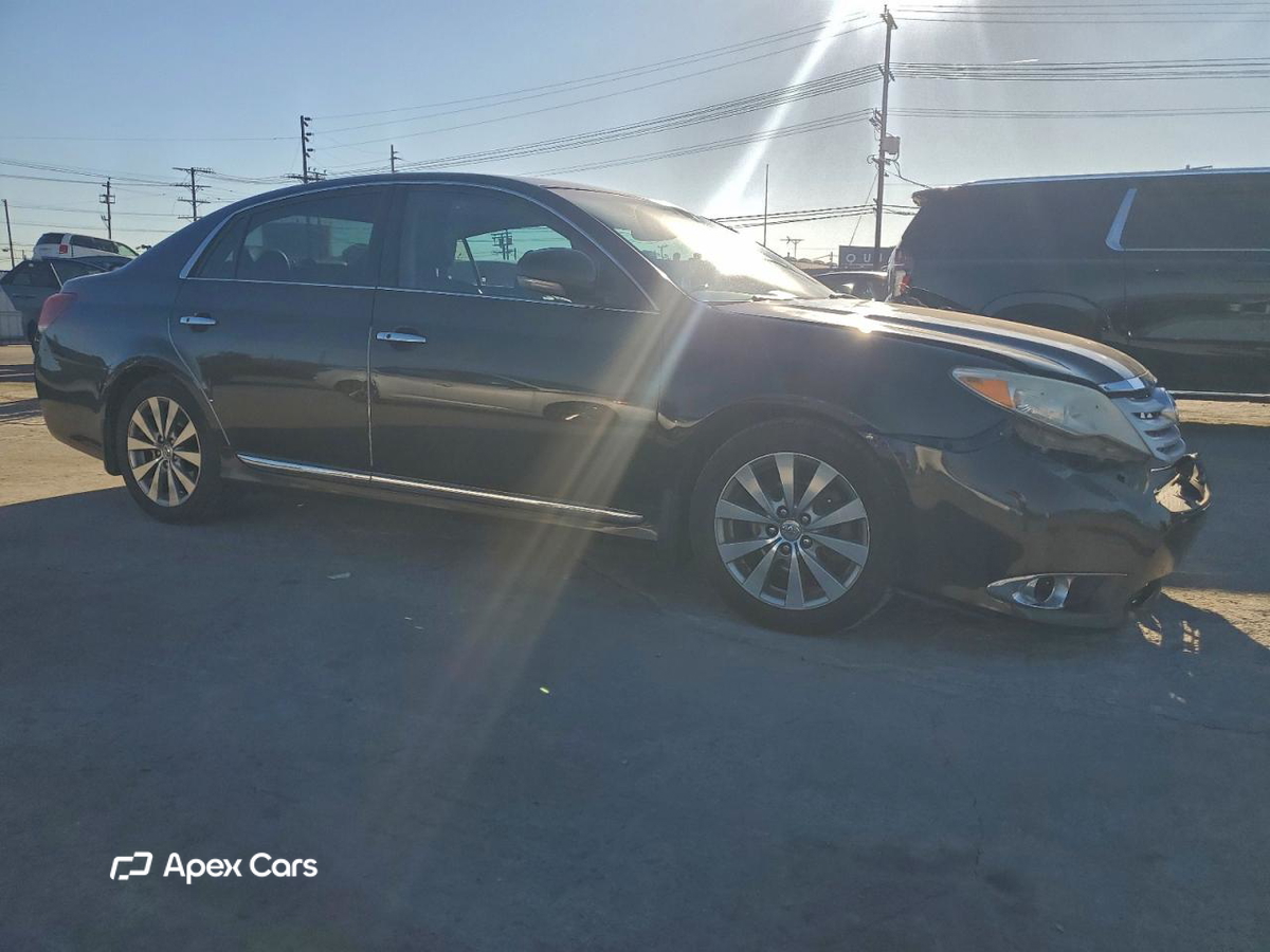 Toyota Avalon 2012