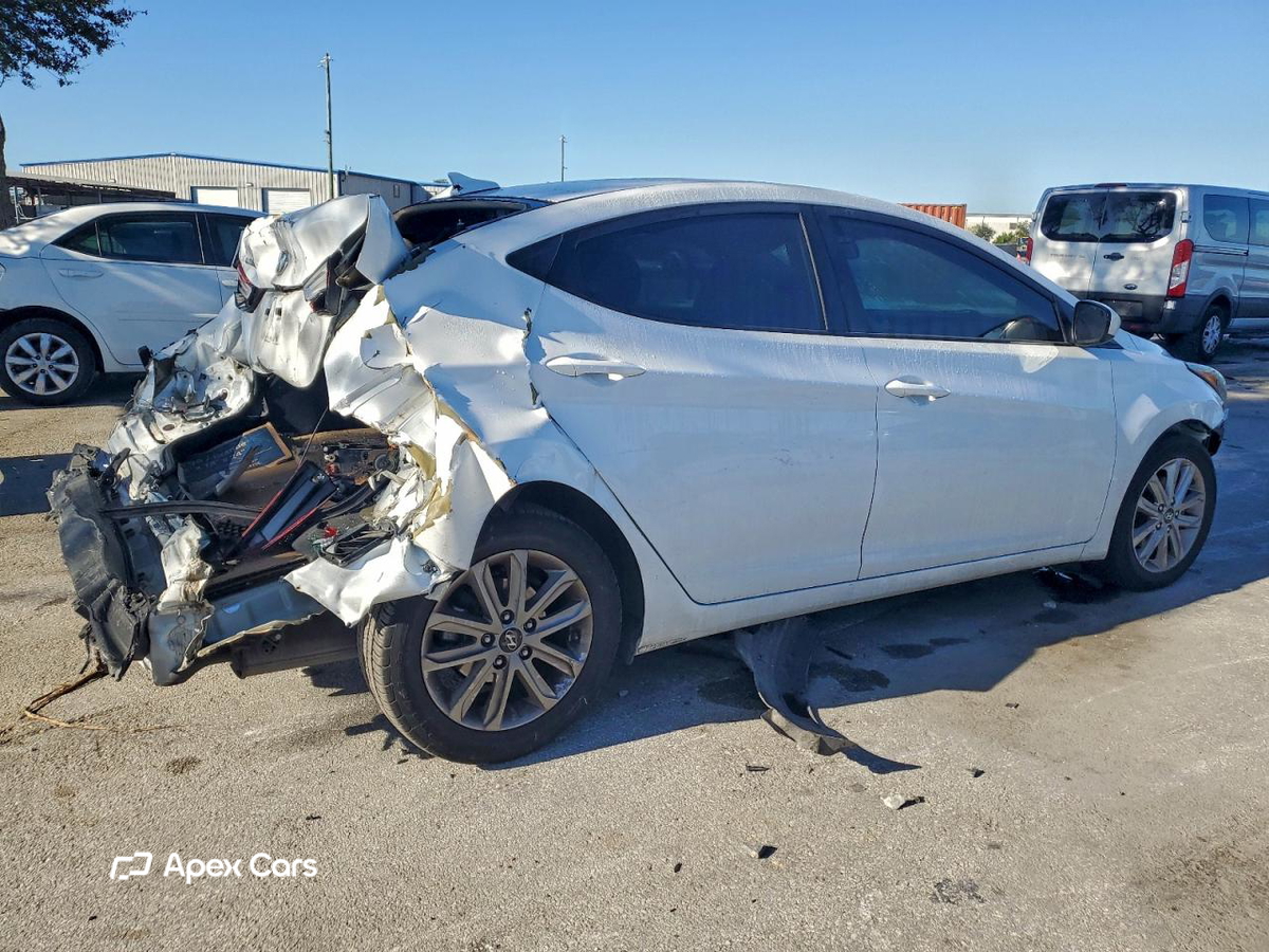 Hyundai Elantra 2016