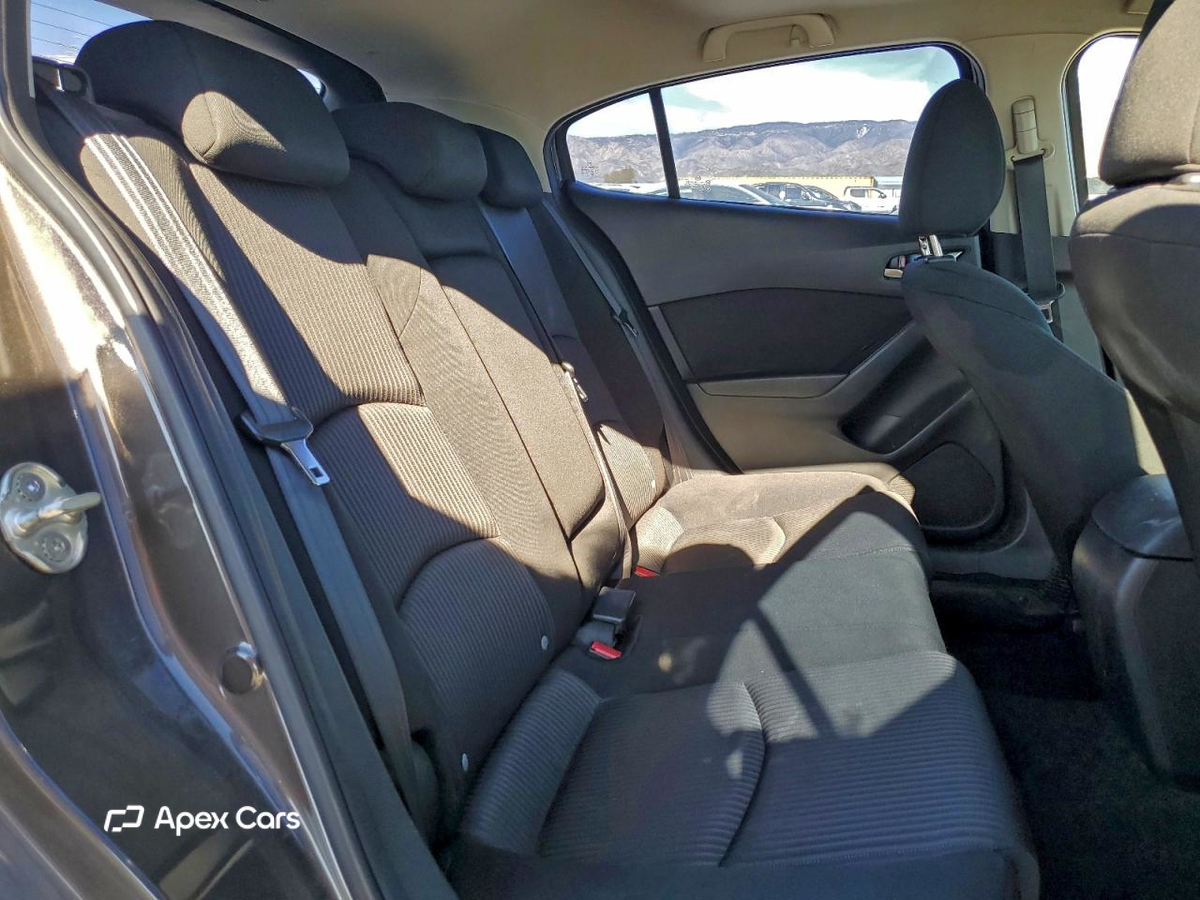 Mazda 3 2016