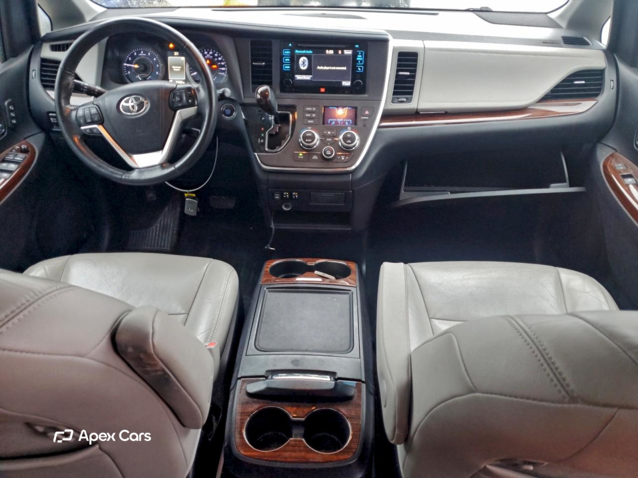 Toyota Sienna 2015