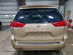 Toyota Sienna 2011