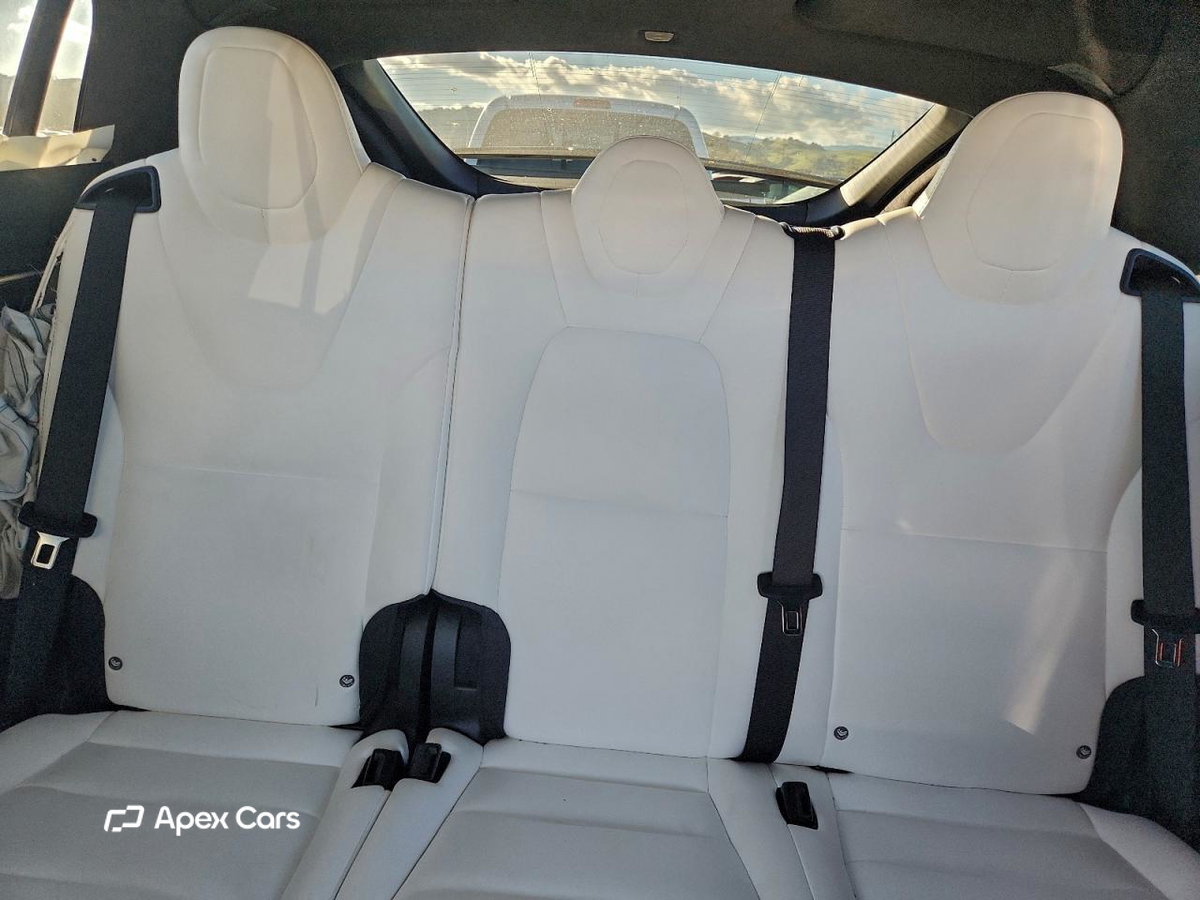 Tesla Model X 2018