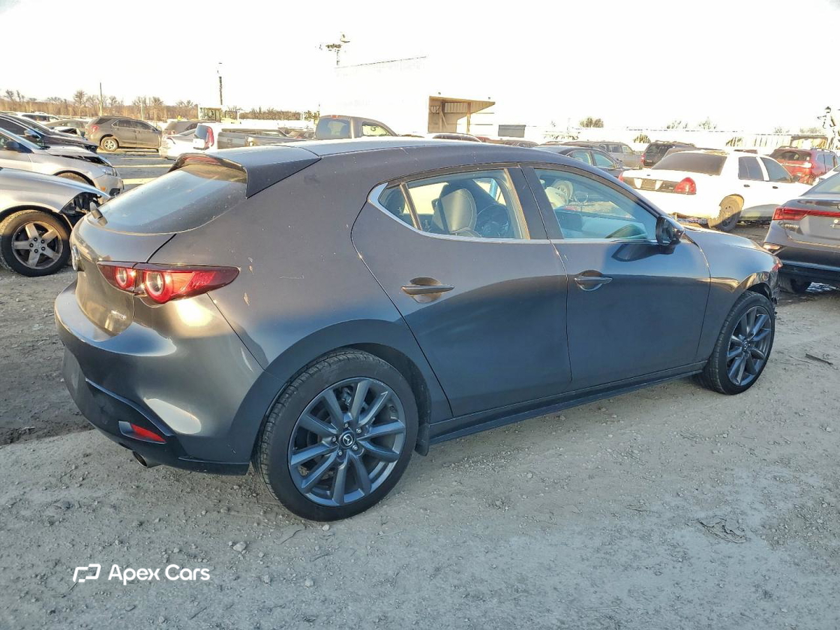 Mazda 3 2023