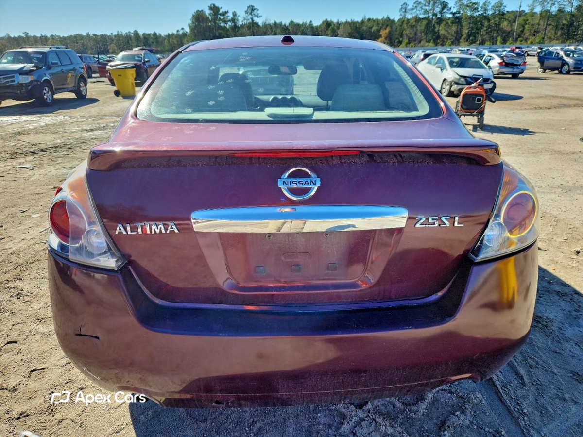 Nissan Altima 2011