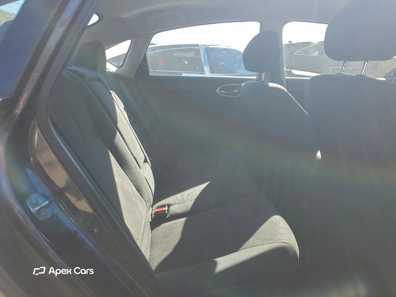 Nissan Sentra 2015