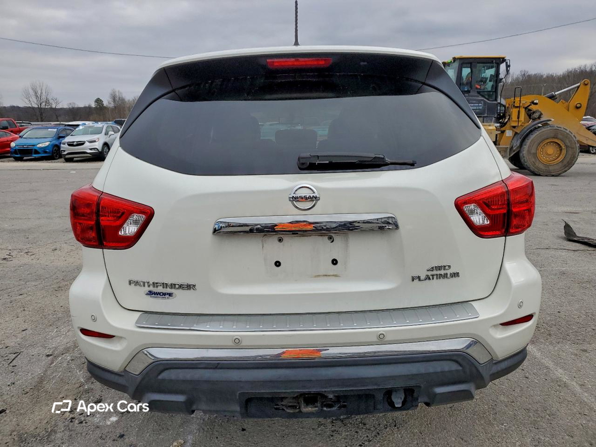 Nissan Pathfinder 2018