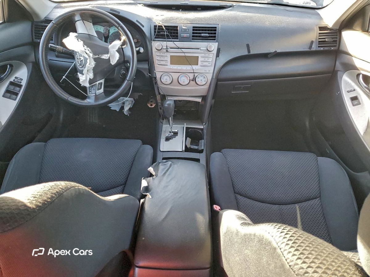 Toyota Camry 2011