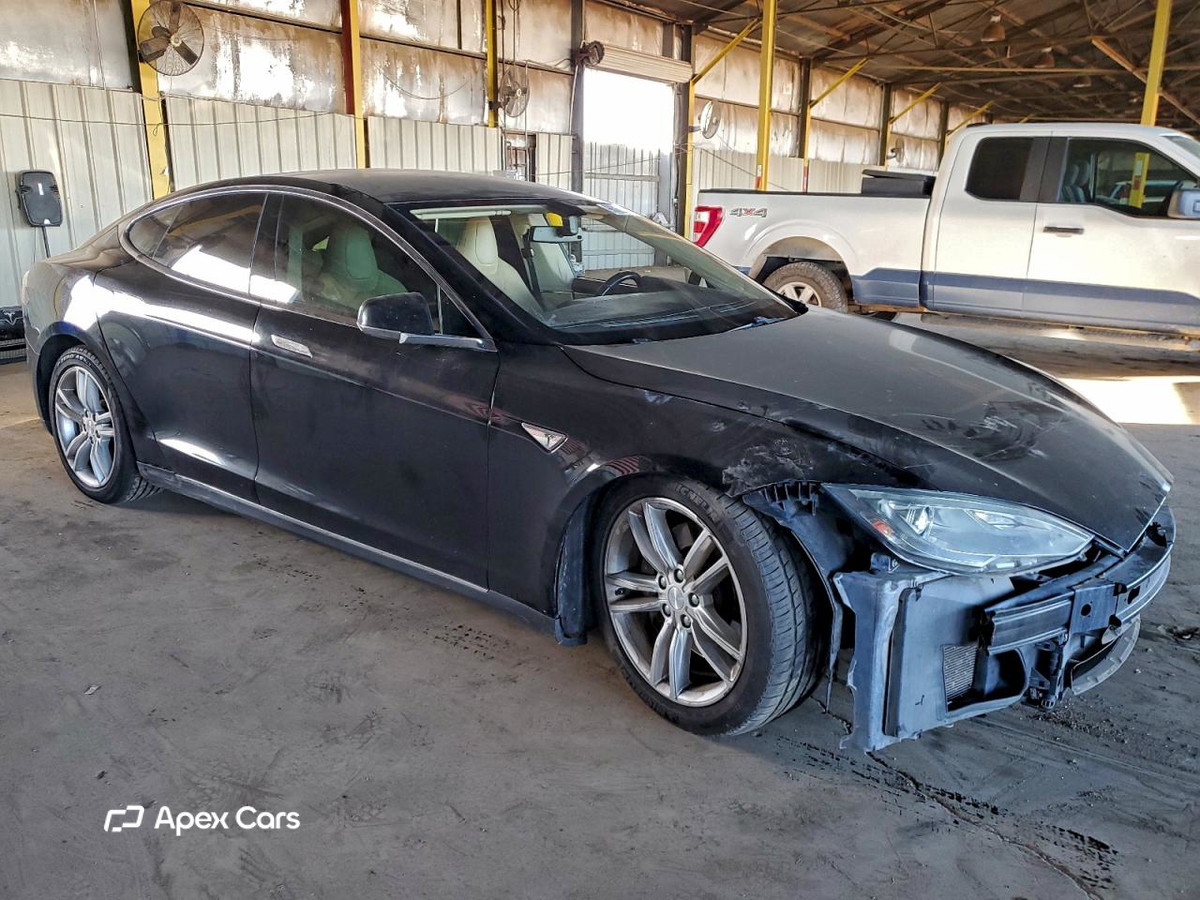 Tesla Model S 2013