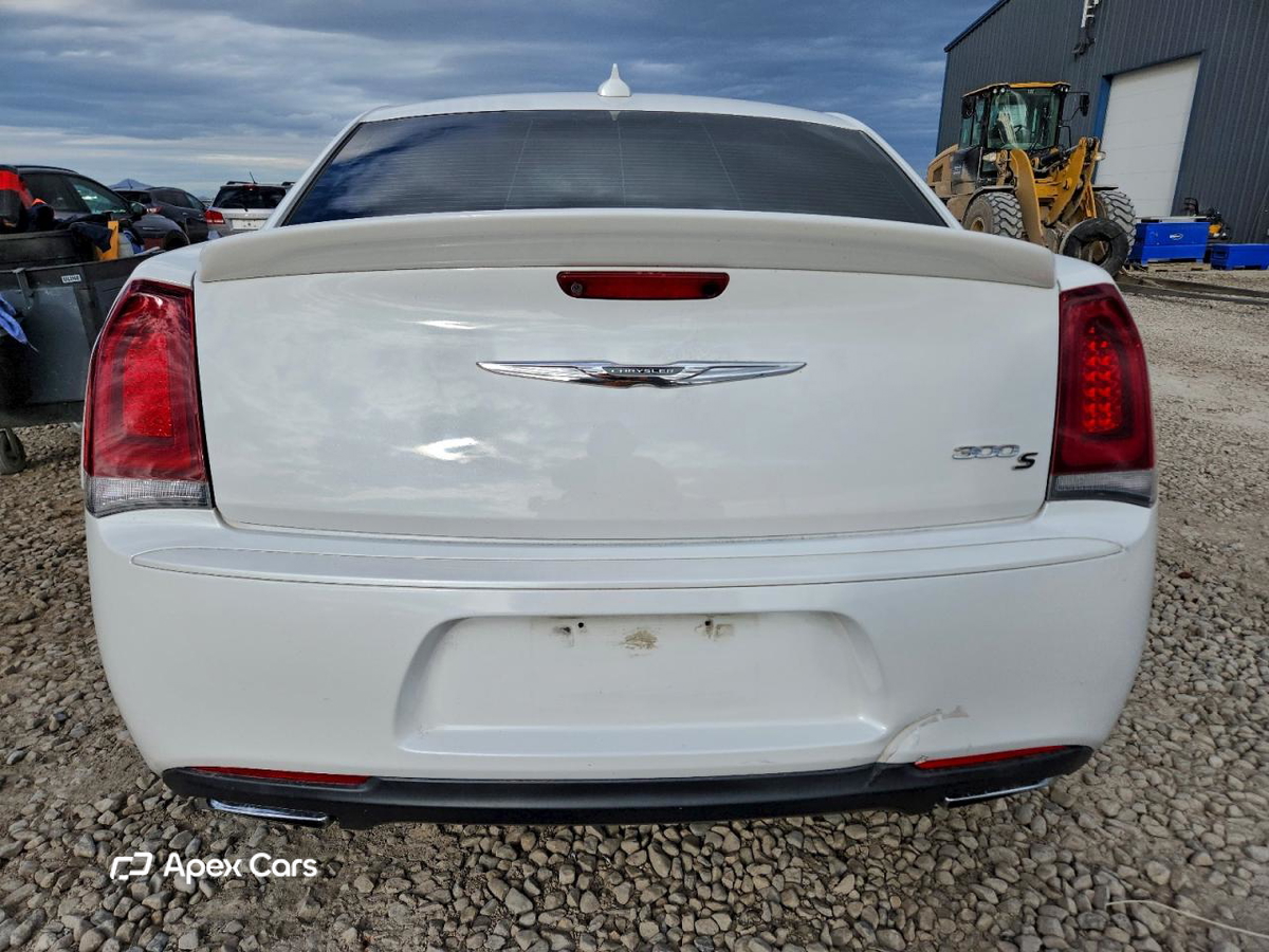Chrysler 300 2016