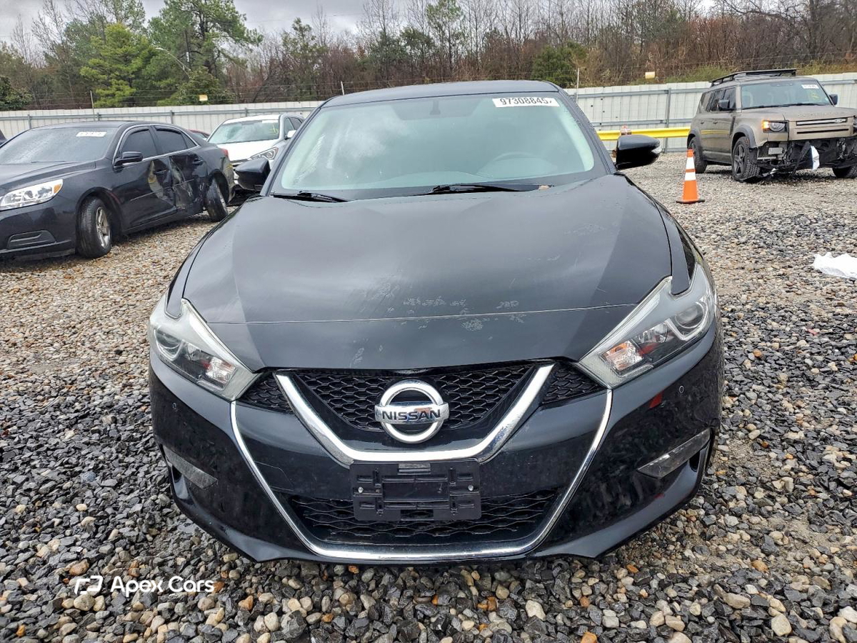 Nissan Maxima 2018