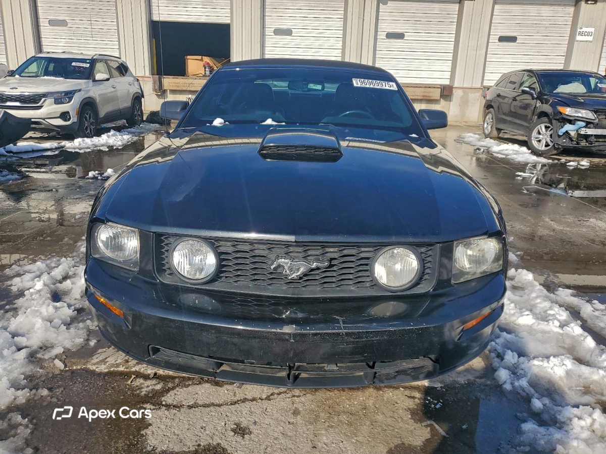 Ford Mustang 2008