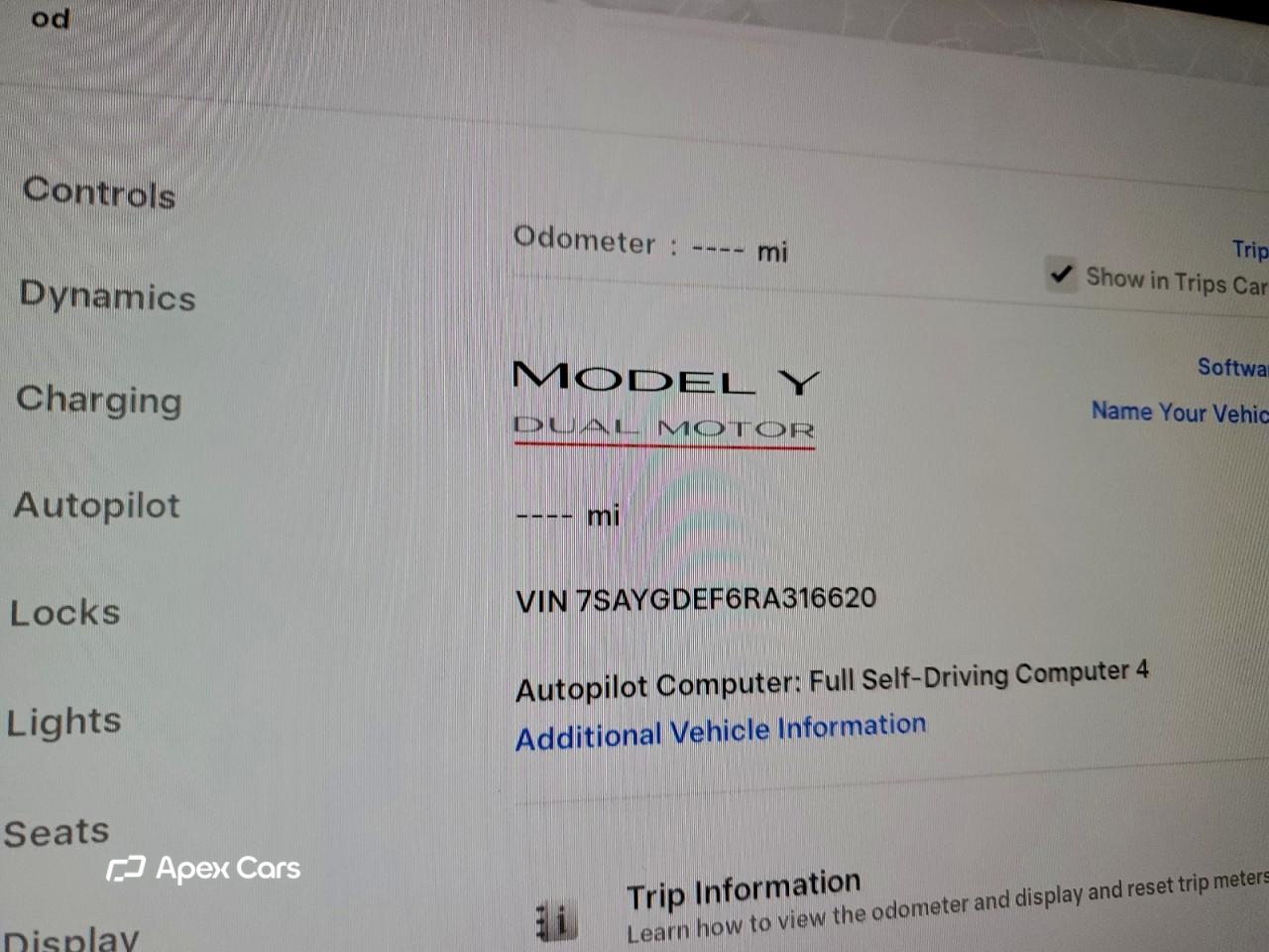 Tesla Model Y 2024