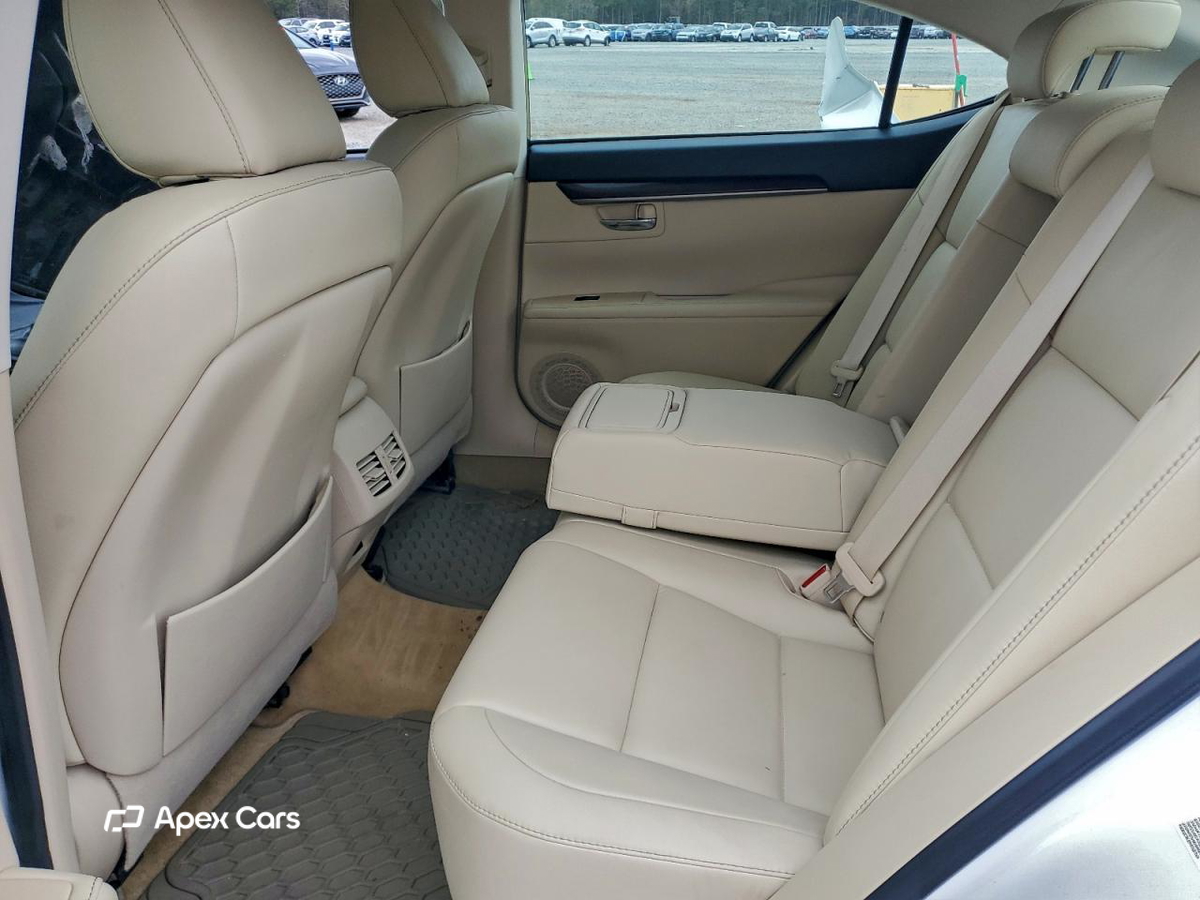 Lexus ES 2013