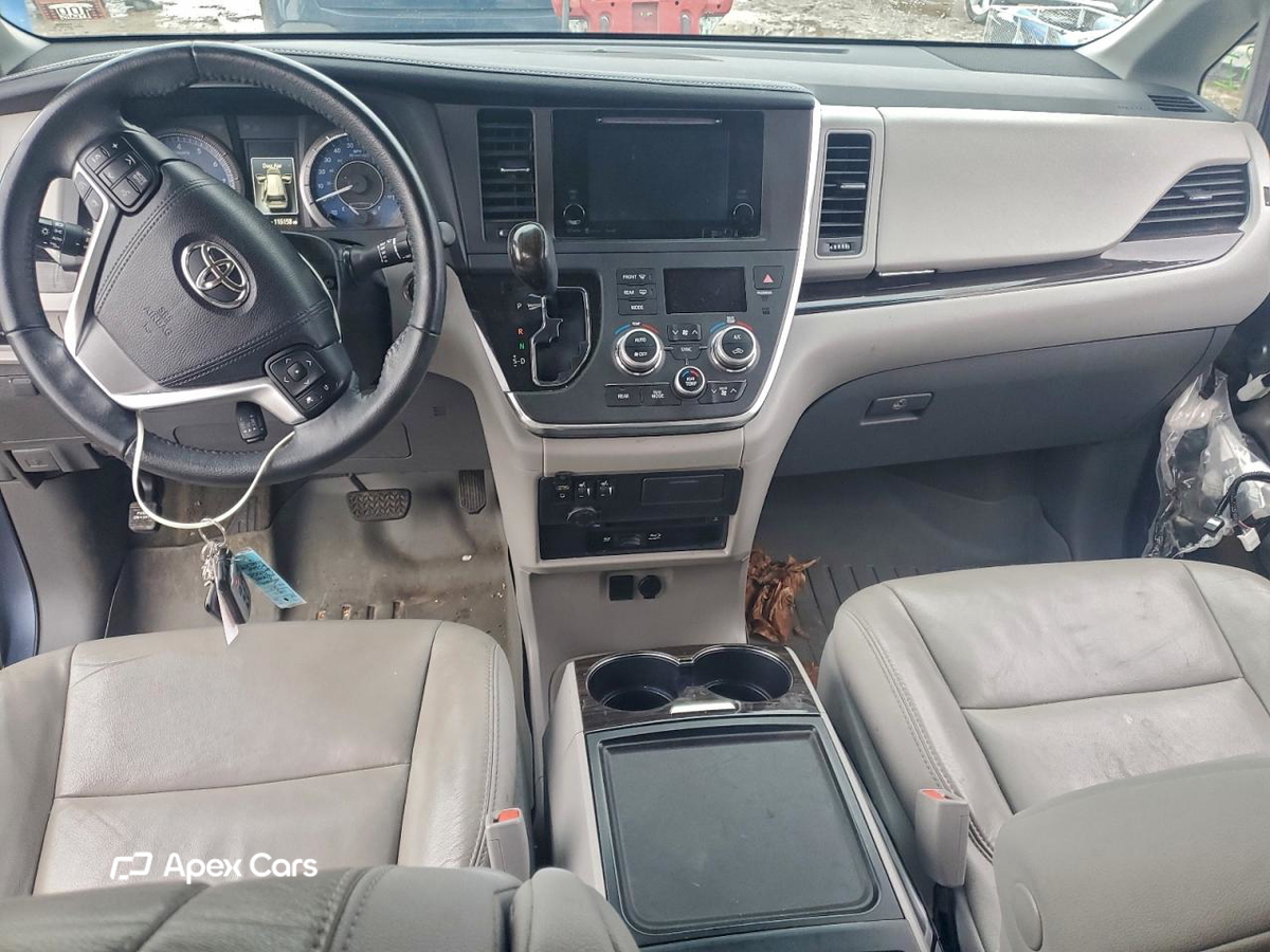 Toyota Sienna 2017