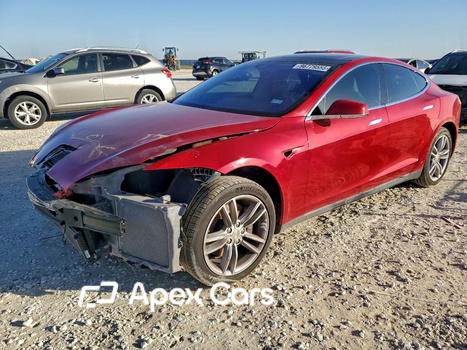 Tesla Model S 2015 - Image 1 of 13