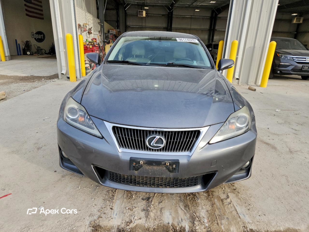 Lexus IS 2012