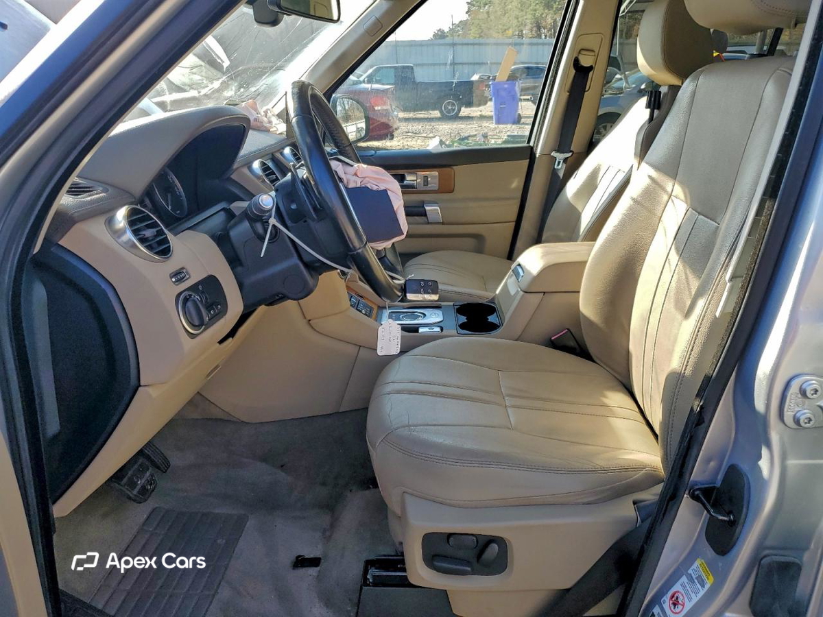 Land Rover LR4 2016