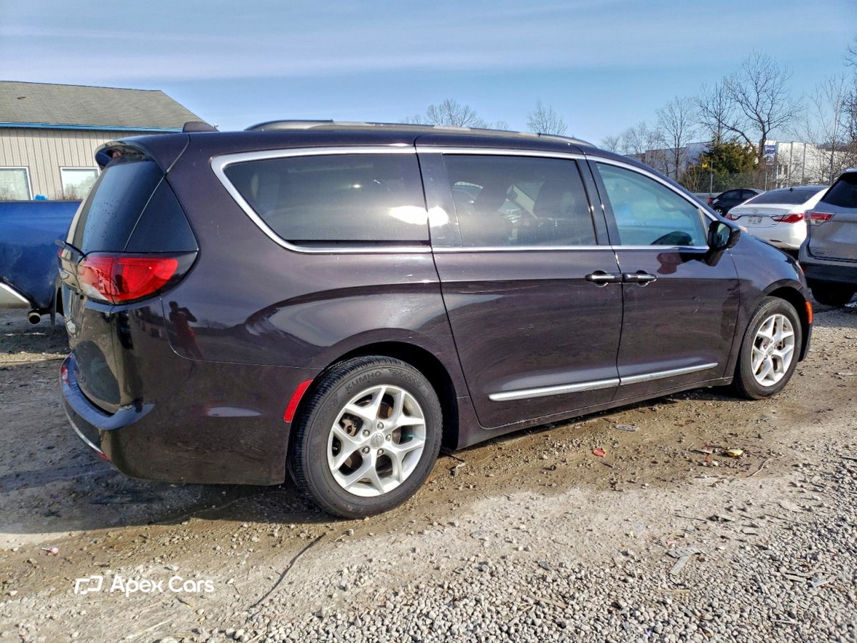 Chrysler Pacifica 2017