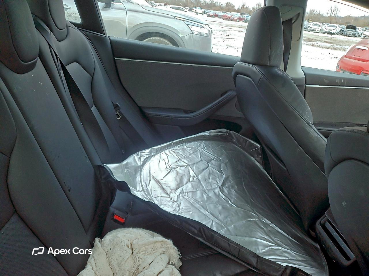 Tesla Model 3 2025
