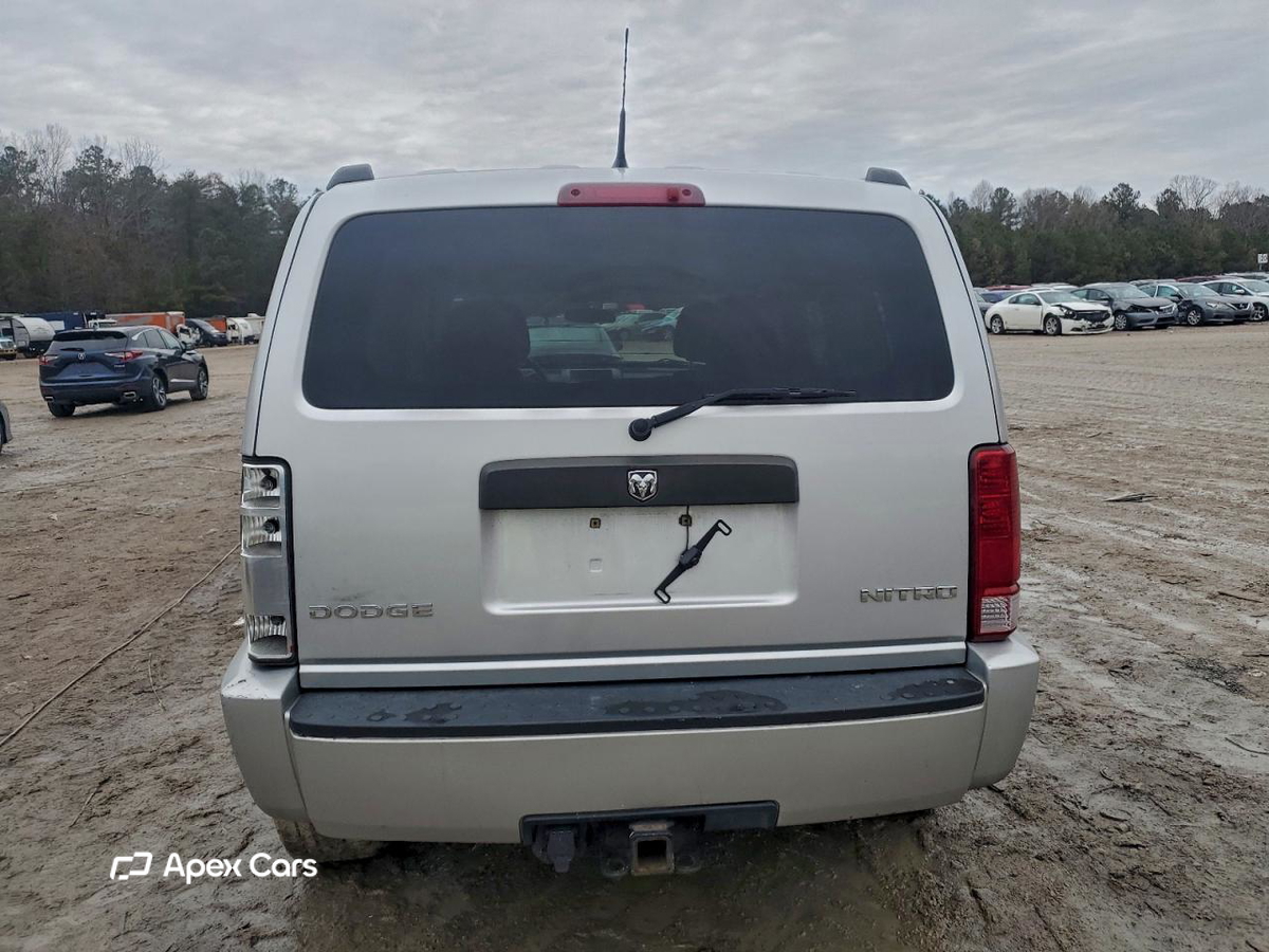 Dodge Nitro 2011