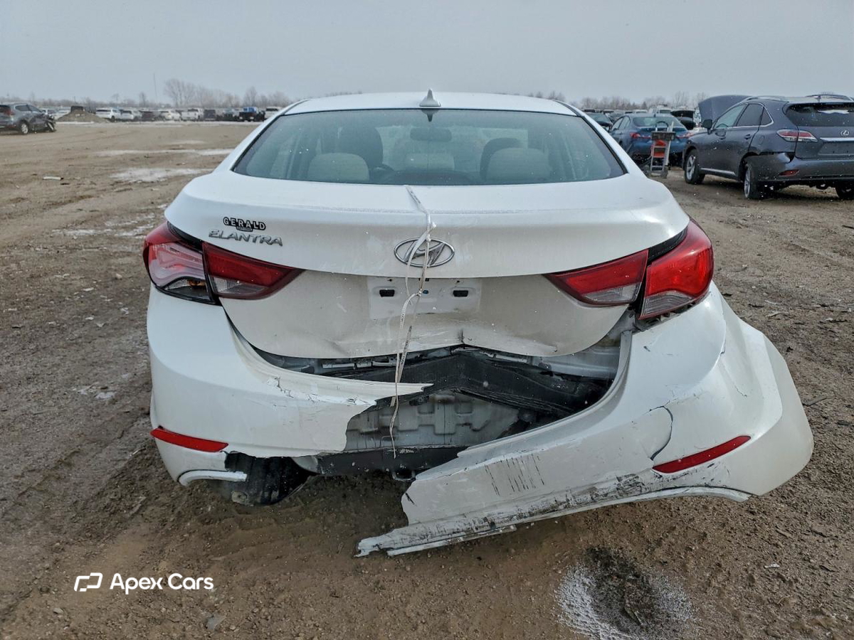 Hyundai Elantra 2016