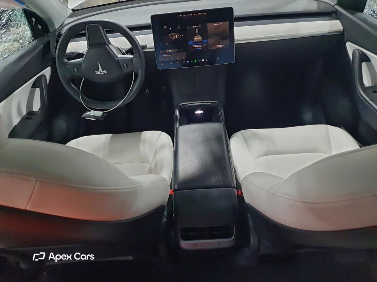 Tesla Model Y 2021