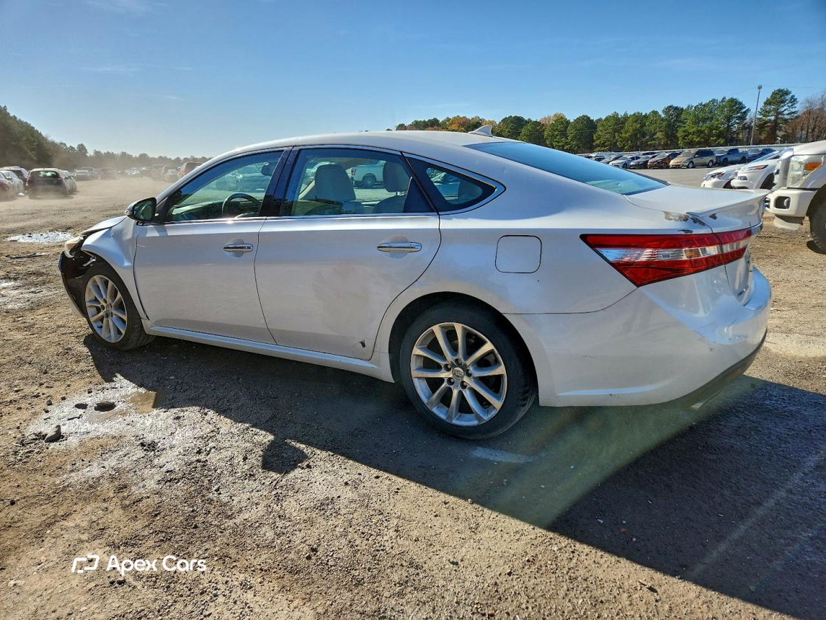 Toyota Avalon 2015