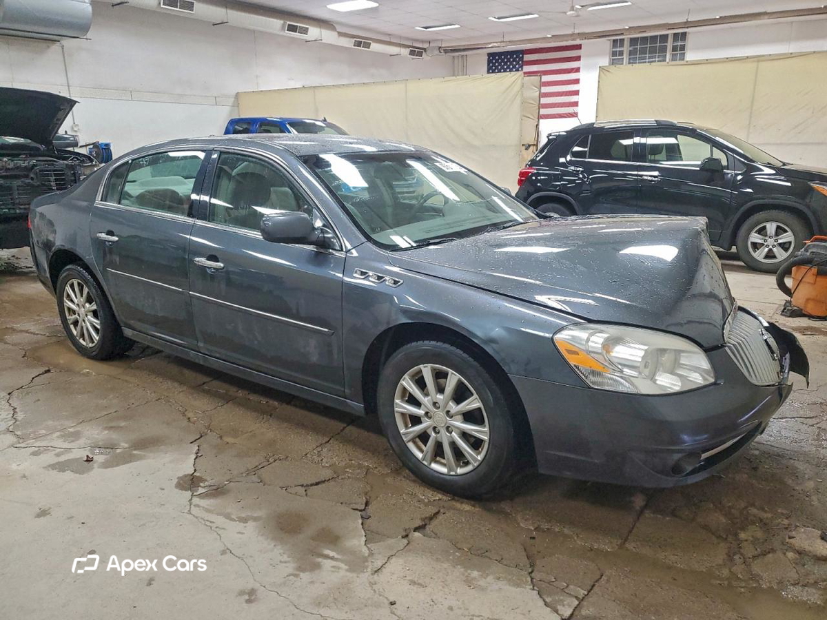 Buick Lucerne 2011