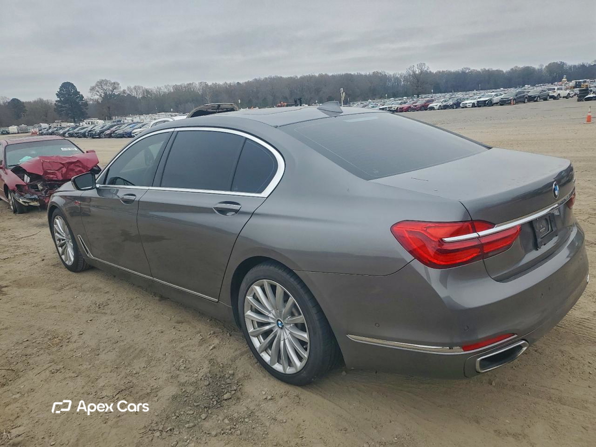 BMW Series 7 2016