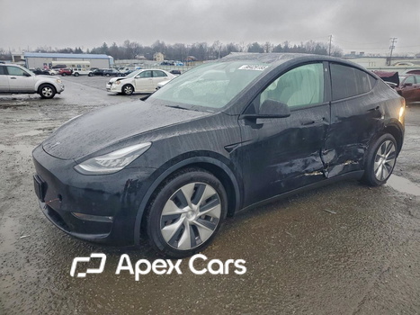 Tesla Model Y 2021 - Image 1 of 12